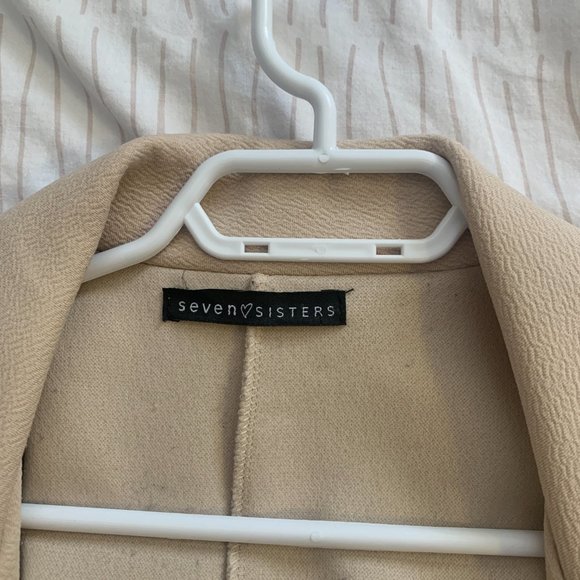 Seven Sister M Boutique Beige Waterfall Long Vest with Tie Medium - Picture 4 of 4